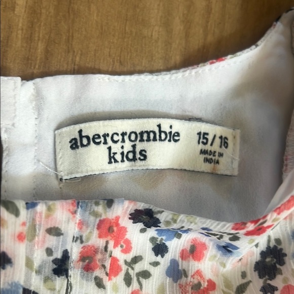 Abercrombie Kids Floral Dress with Red and Blue Accents - Picture 2 of 8